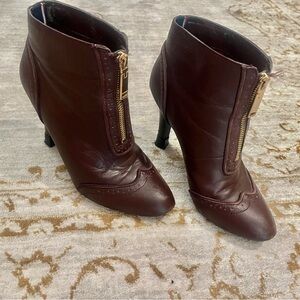 Size 8 Tommy Hilfiger Booties